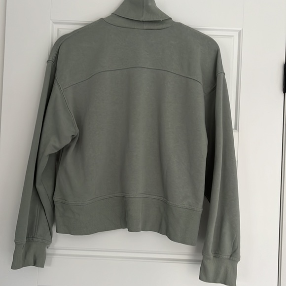 ZARA Turtleneck - Picture 2 of 2